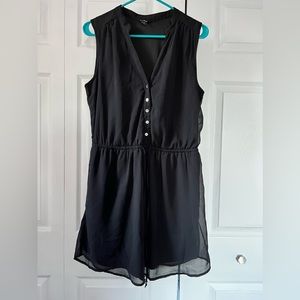 Guess black chiffon sleeveless shift dress - size medium
